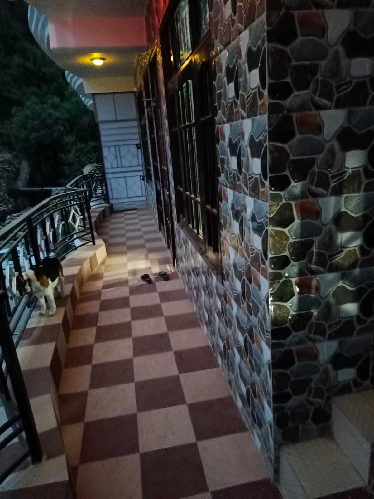 Oyo Home Mystic Home Kasauli Exterior photo